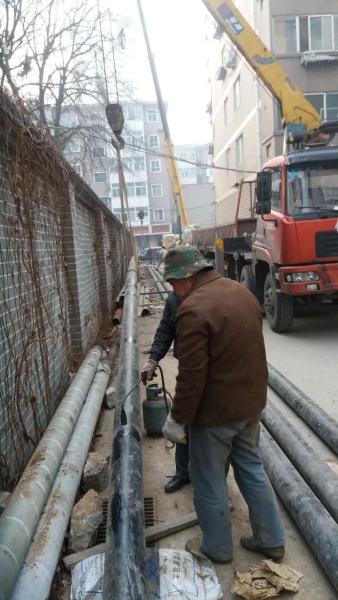 甘肅省蘭州市燃?xì)夤艿劳瞎苁┕ぐ咐? /></div>
		<h2 id=